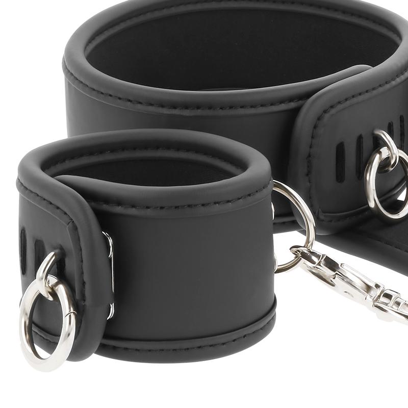 FETISH SUBMISSIVE - VEGAN LEATHER NECKLACE AND HANDCUFFS WITH NOPRENE LINING — zdjęcie 6