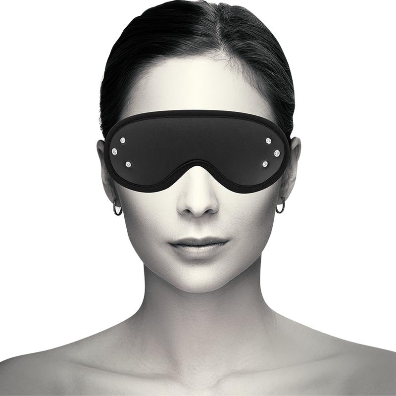COQUETTE CHIC DESIRE - FANTASY VEGAN LEATHER BLIND MASK WITH NEOPRENE LINING — zdjęcie 6