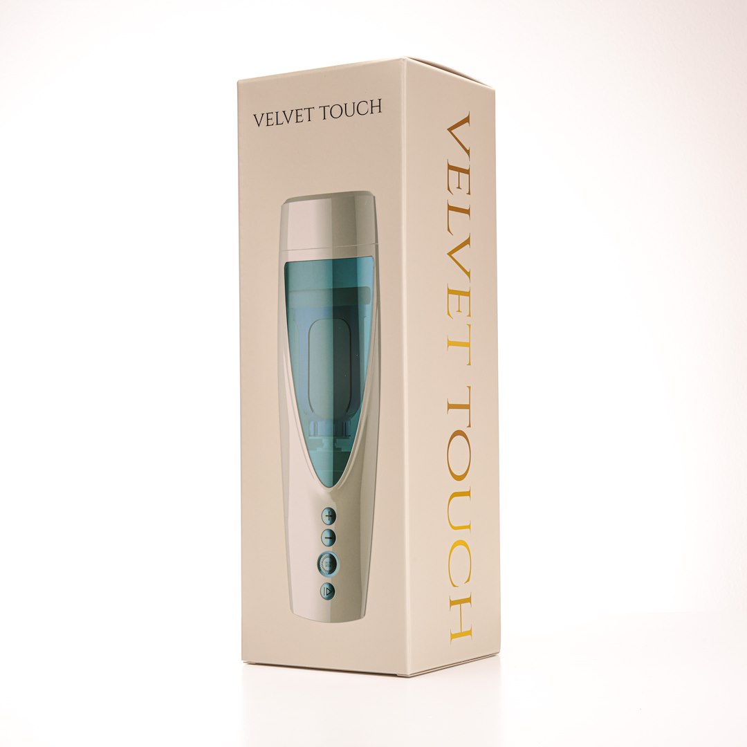 Velvet Touch - Masturbator Z Wibracj¹ Ssaniem Wagina Cyberskóra £adowany Usb Bia³y