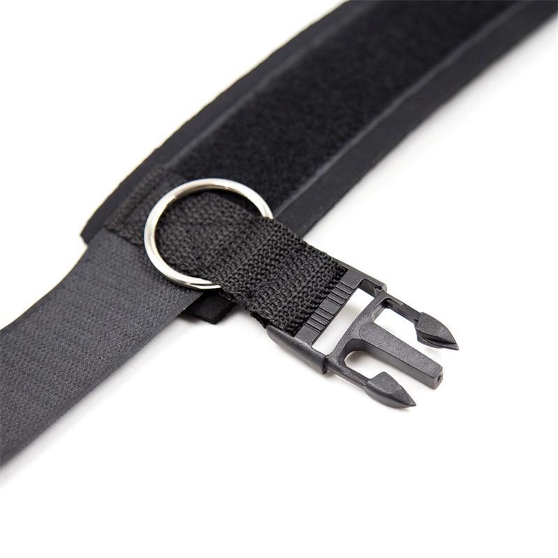 LATETOBED BDSM LINE Neoprene Handcuffs with Veldro Black — zdjęcie 3