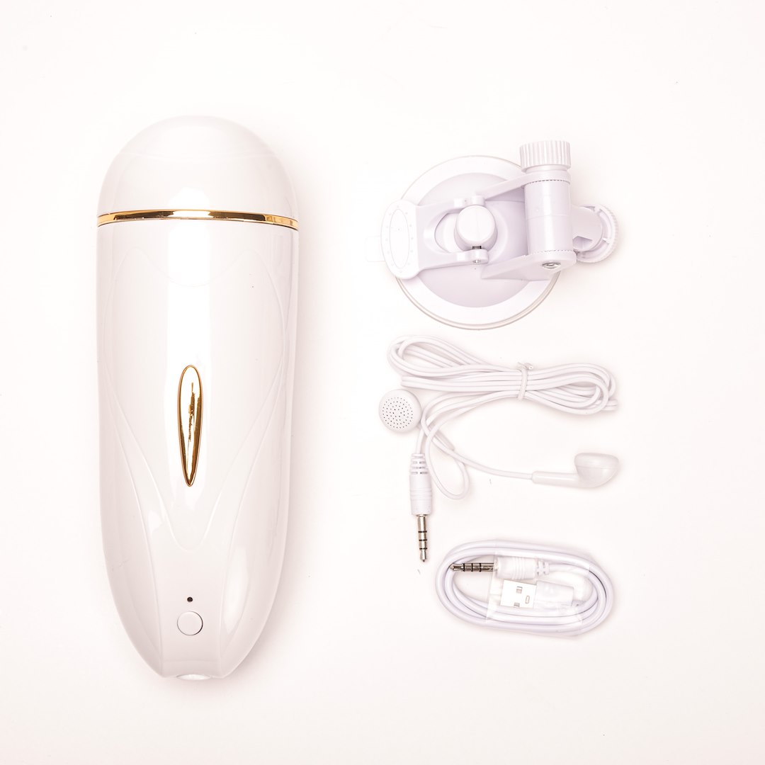 Masturbator Z Wibracją Wagina  Cyberskóra Ładowany Usb Biały — zdjęcie 4