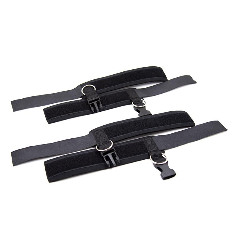 LATETOBED BDSM LINE Neoprene Handcuffs with Veldro Black — zdjęcie 4