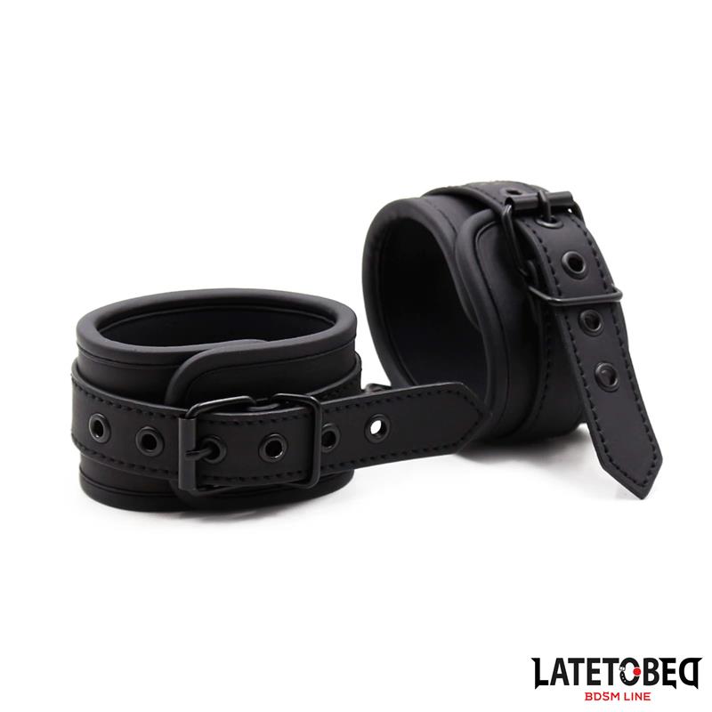 LATETOBED BDSM LINE - Solid black wrist