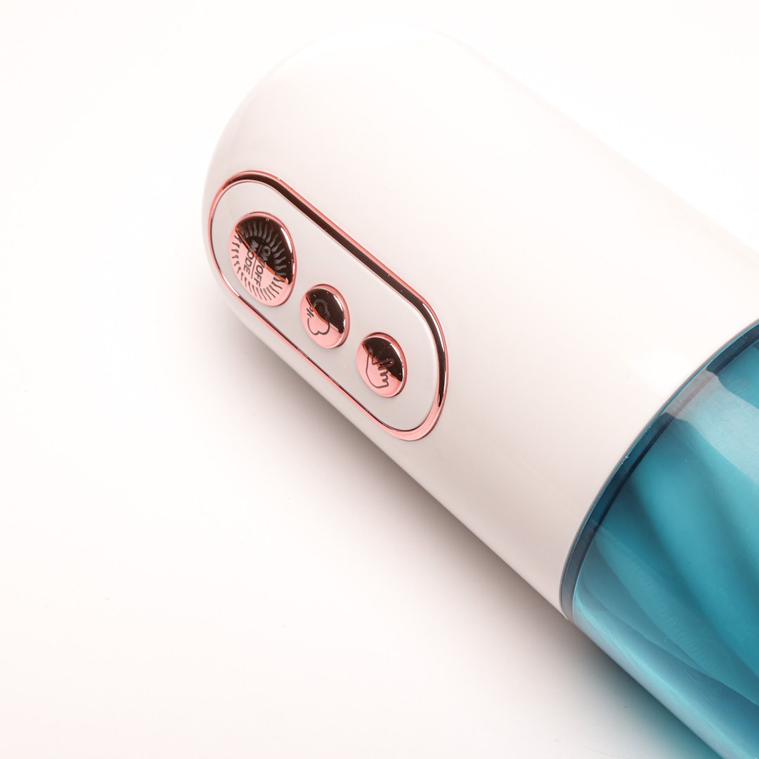 Masturbator Z Wibracją Ssaniem Cyberskóra Ładowany Usb Biały — zdjęcie 6