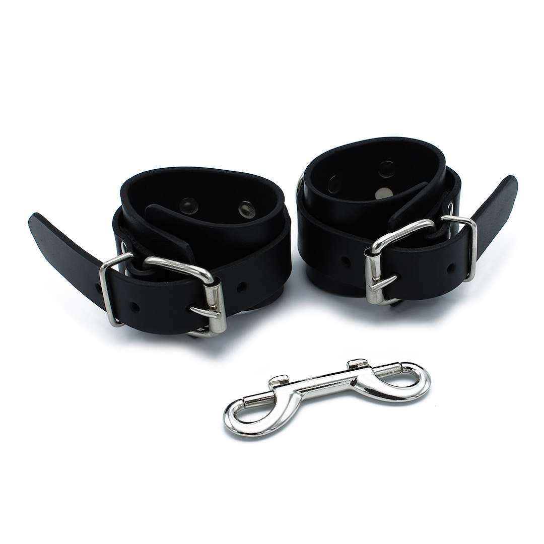Kiotos Leather Black Leather Chain-Linked Cuffs — zdjęcie 2