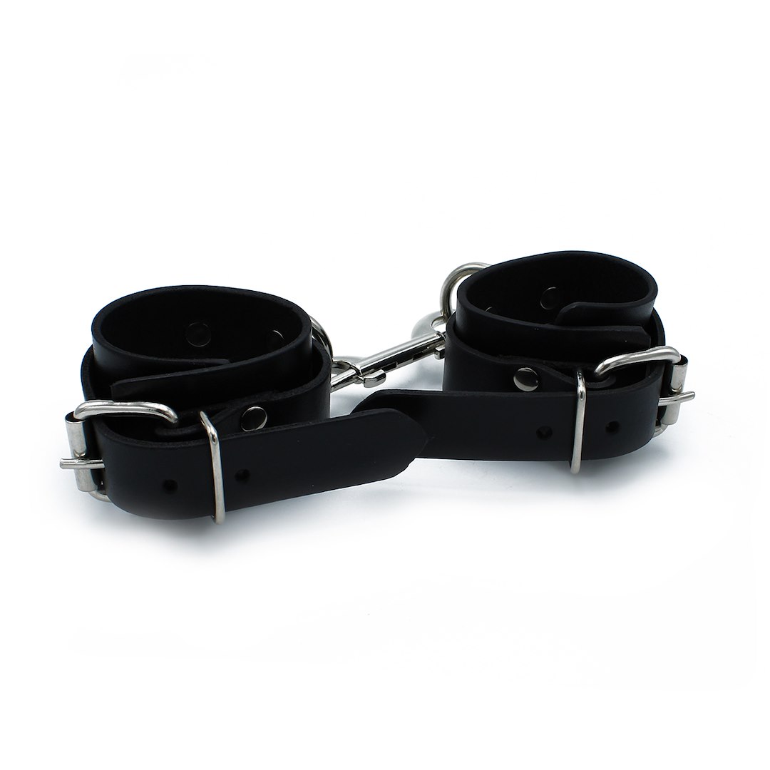 Kiotos Leather Black Leather Chain-Linked Cuffs — zdjęcie 5