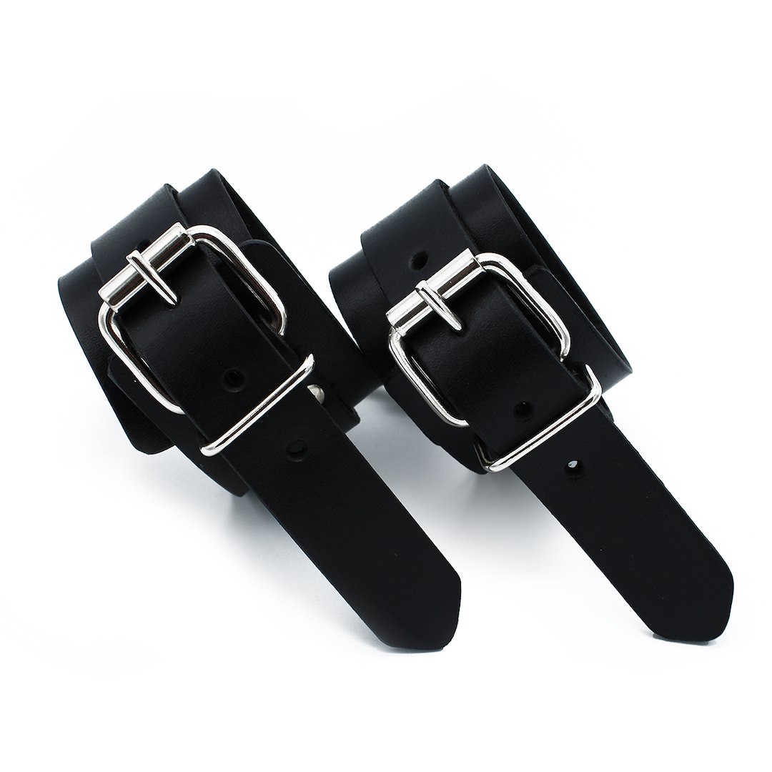 Kiotos Leather Black Leather Chain-Linked Cuffs — zdjęcie 8