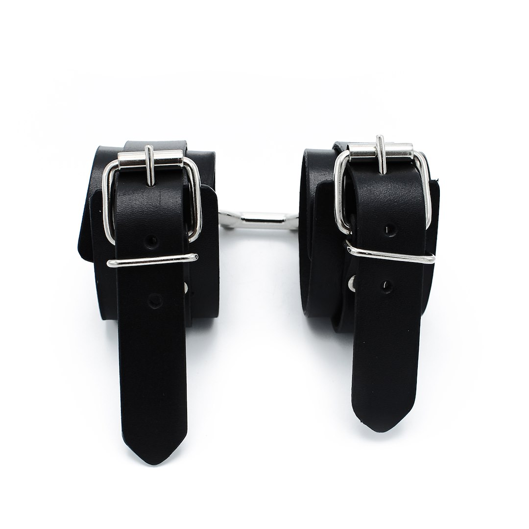 Kiotos Leather Black Leather Chain-Linked Cuffs — zdjęcie 9
