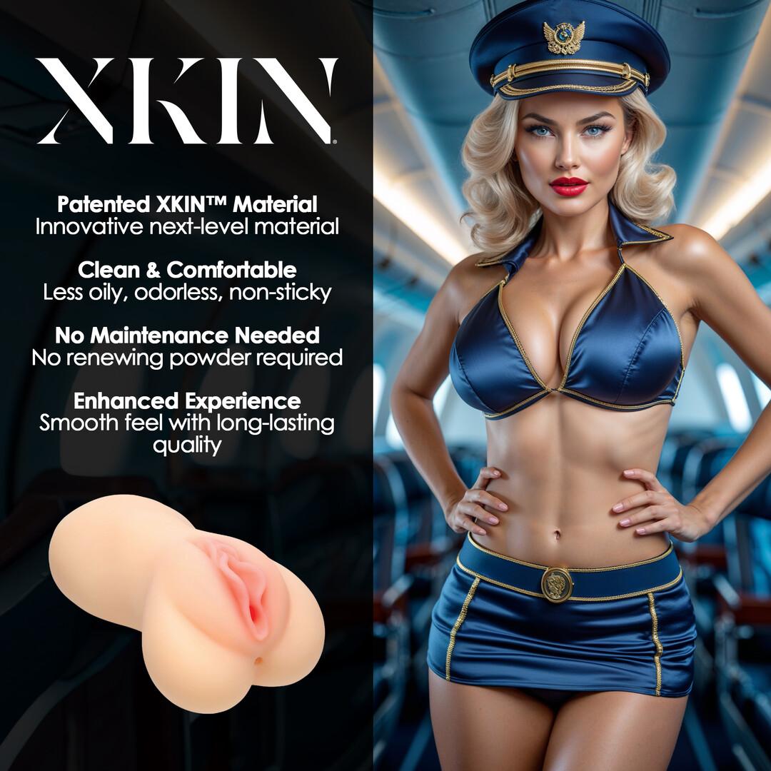 Carreer Girls - Irresistible Stewardess Lexi Cockpit - TPE Large Masturbator - 335g - Flesh — zdjęcie 5
